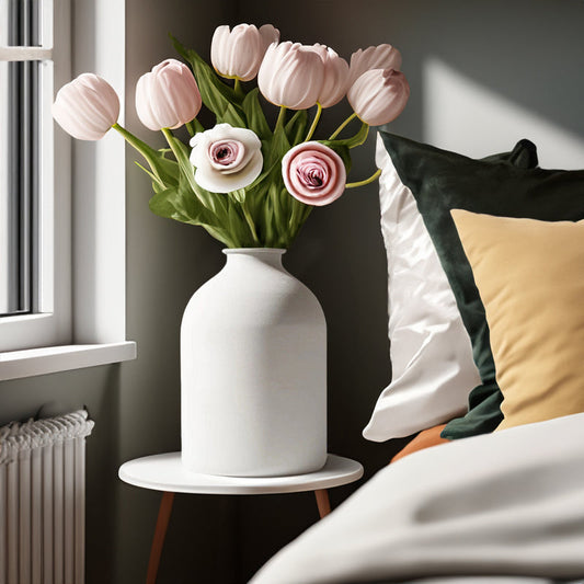 Matte Black Metal Vase for Dried Flowers Decor