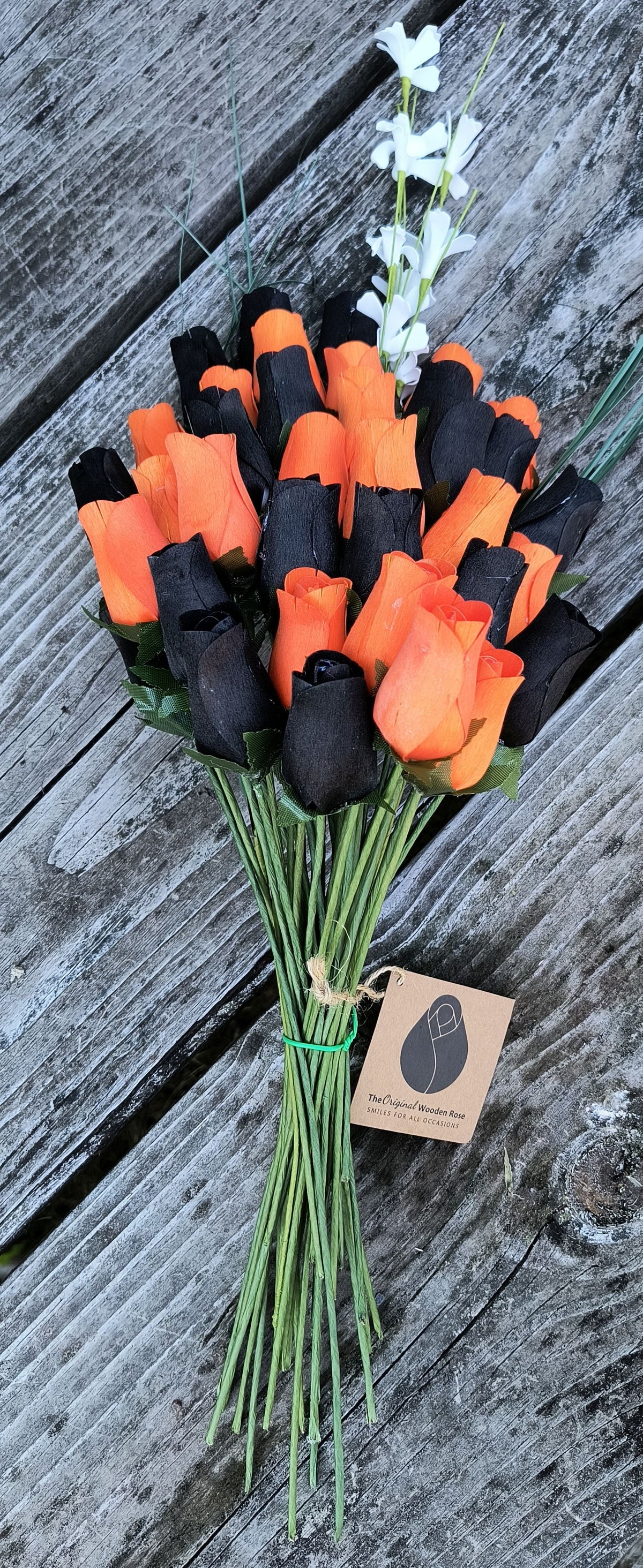 Halloween Wooden Rose Bouquet – Black & Orange