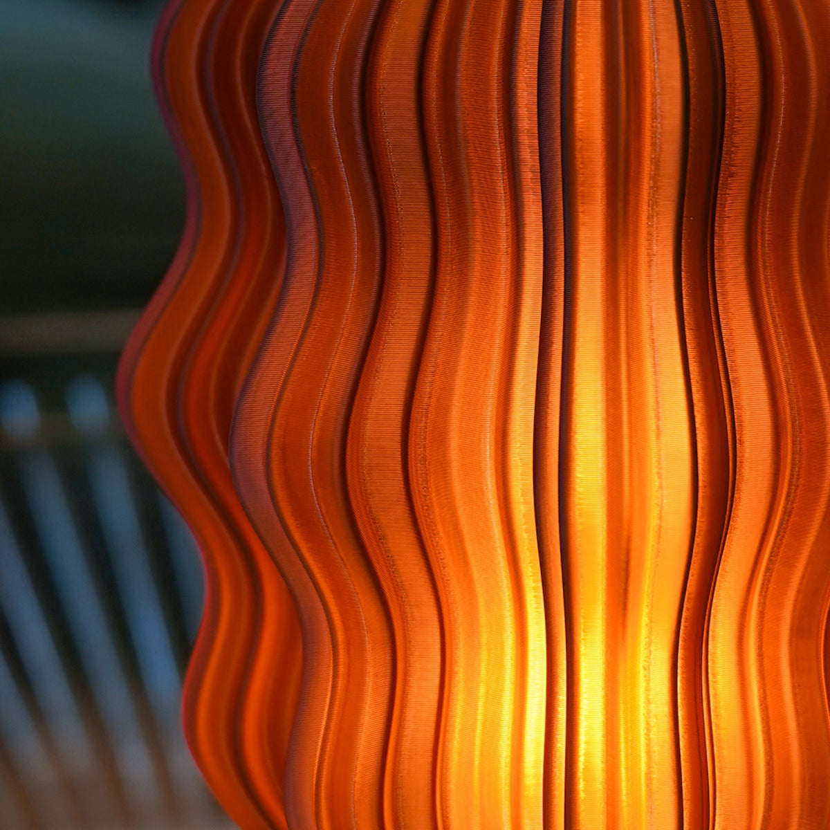 Cordless Mini Wavy Lamp for Home and Office