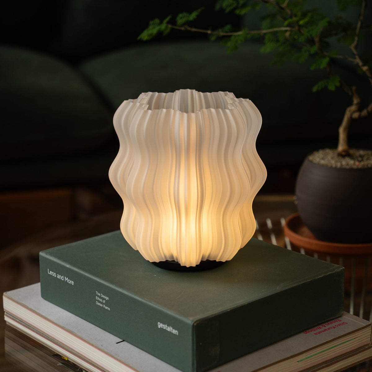 Cordless Mini Wavy Lamp for Home and Office