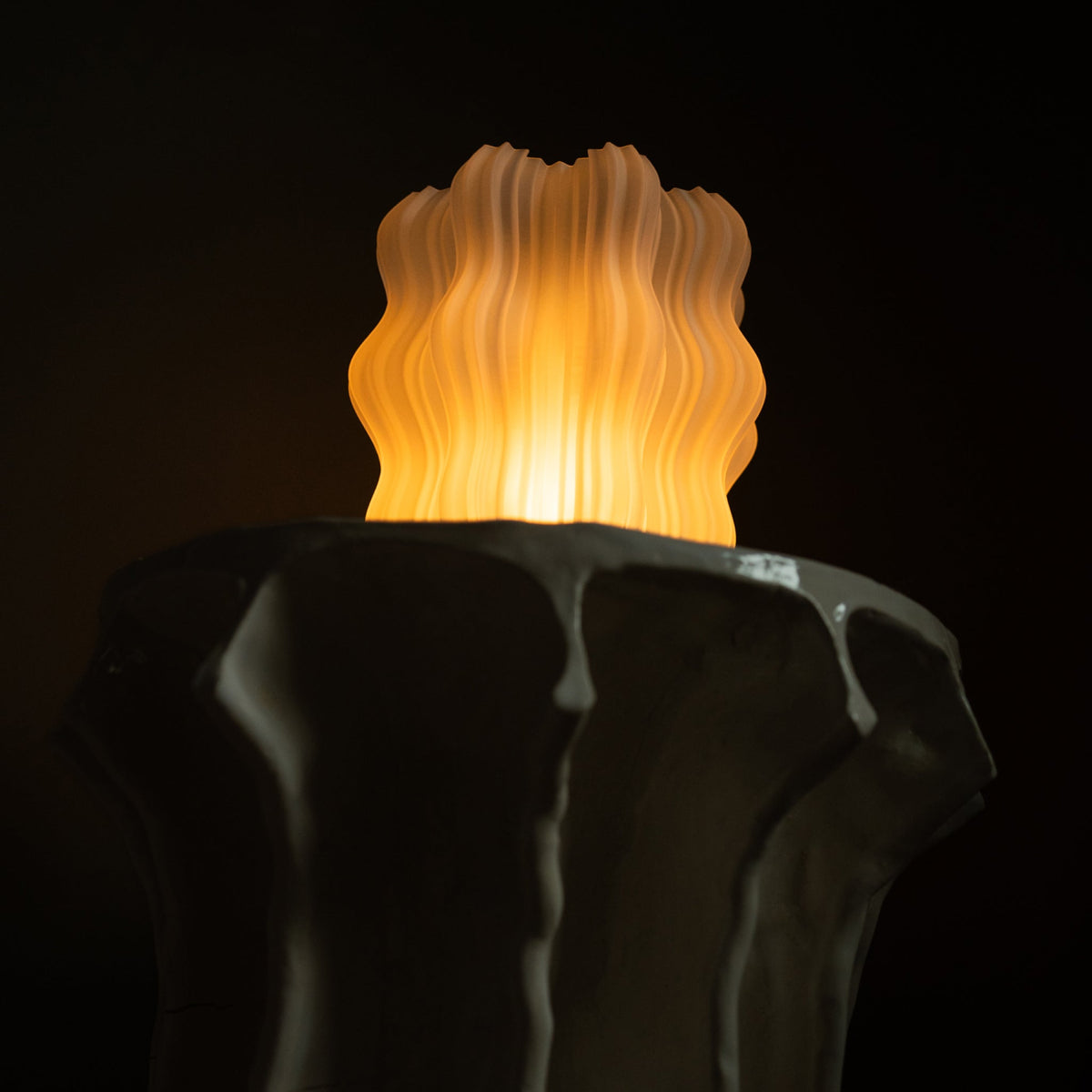 Cordless Mini Wavy Lamp for Home and Office