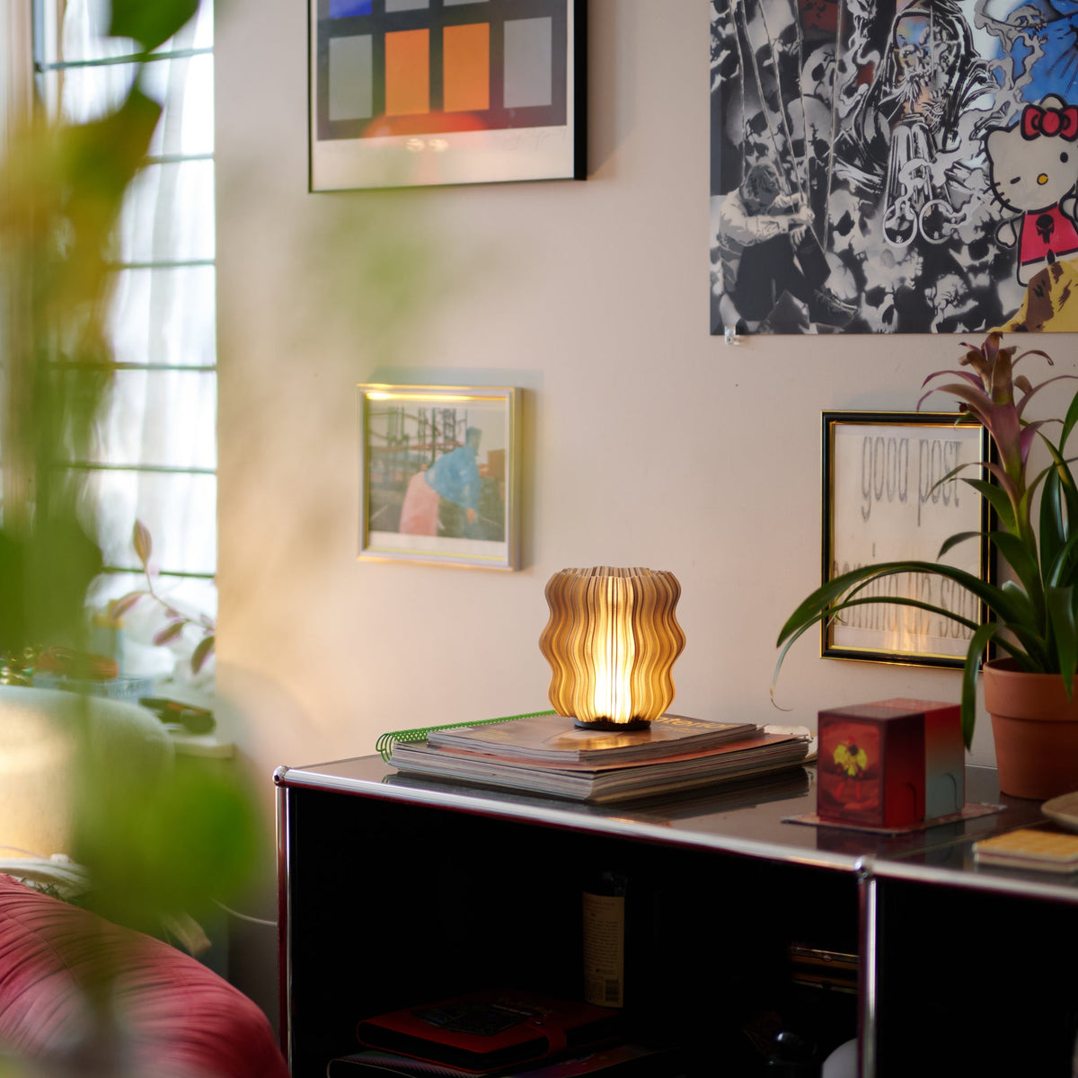 Cordless Mini Wavy Lamp for Home and Office
