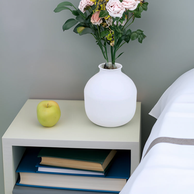 Matte Black Metal Vase for Dried Flowers Decor