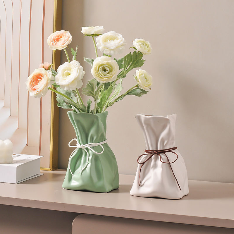 Elegant Resin Vase for Living Room and Dining