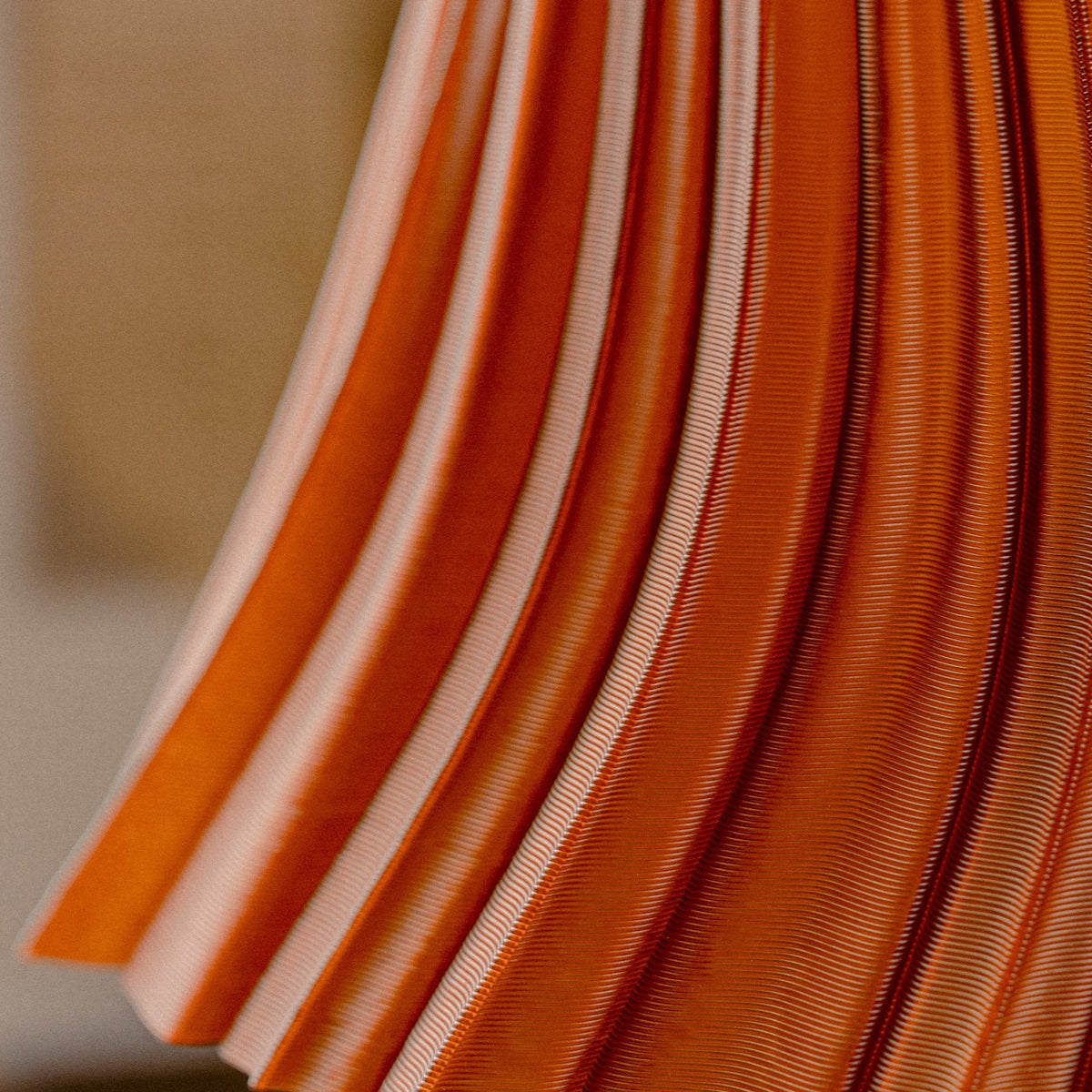 Pleated Table Lamp for Home and Office