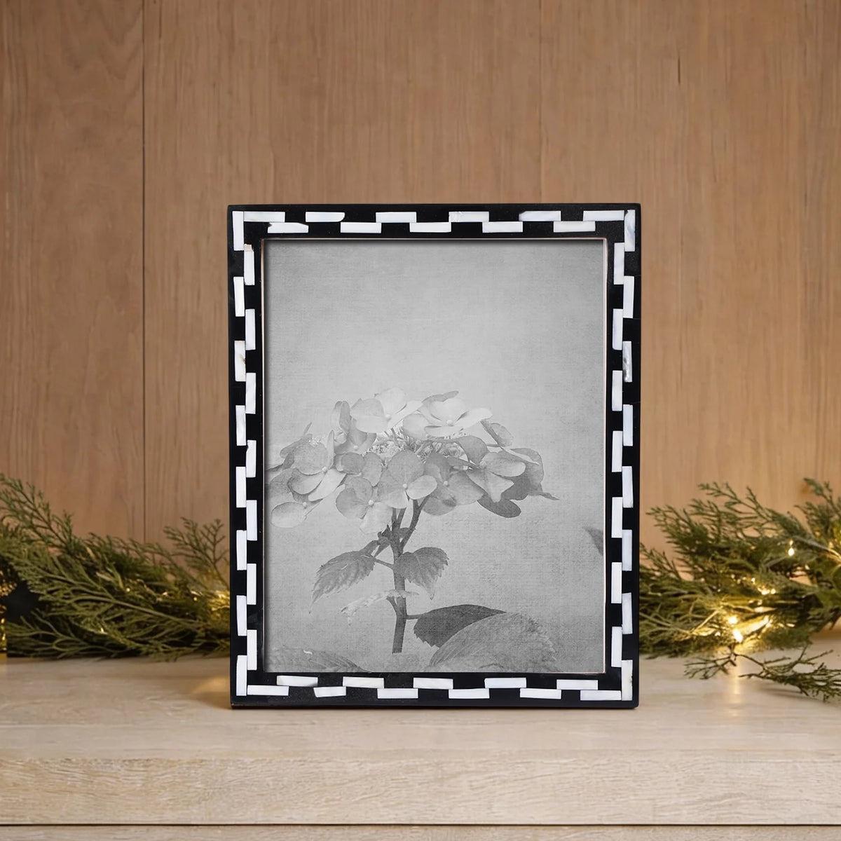 Pearlescent Tiptoe Mother of Pearl Resin Picture Frames