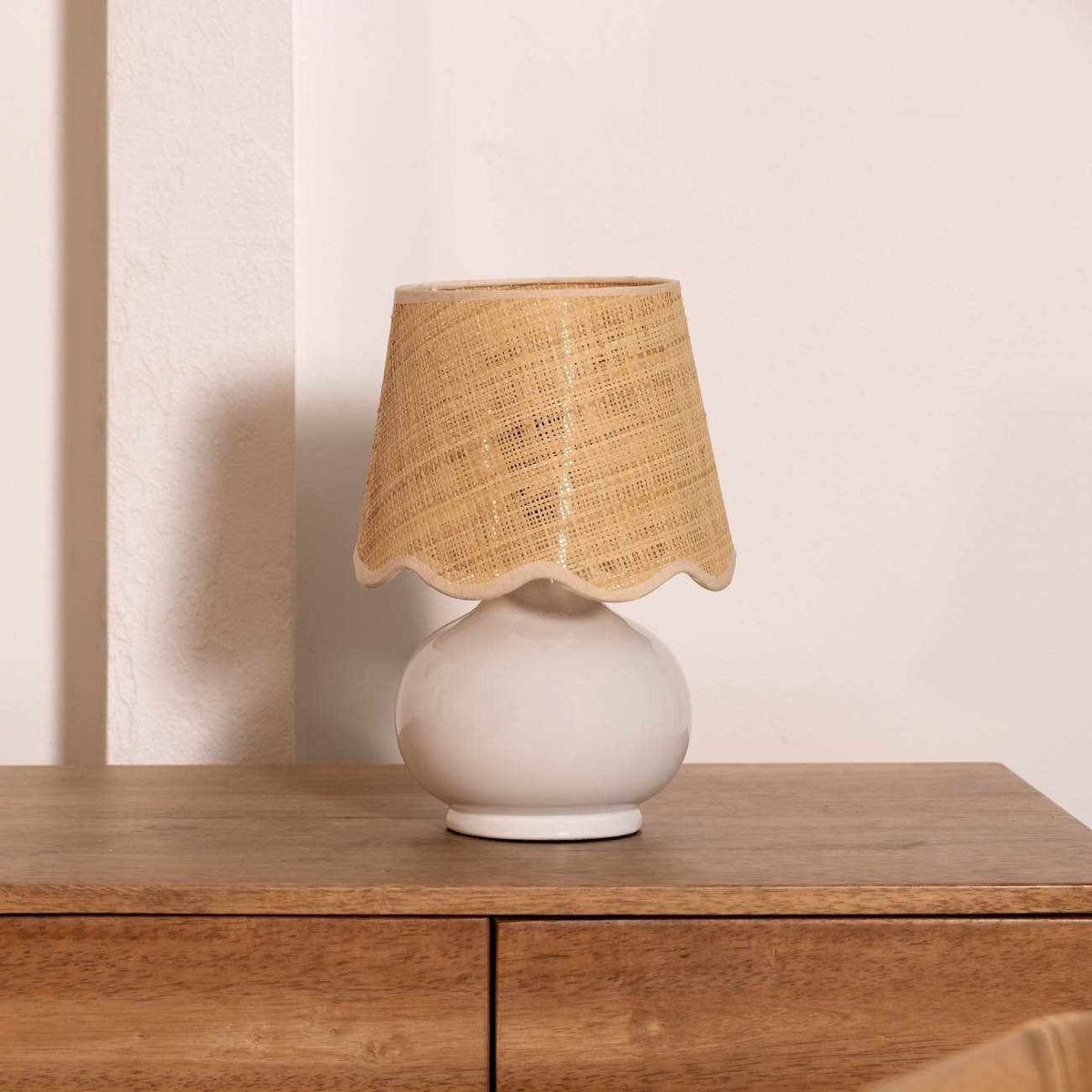Logale White Solid Ceramic Table Lamp for Home